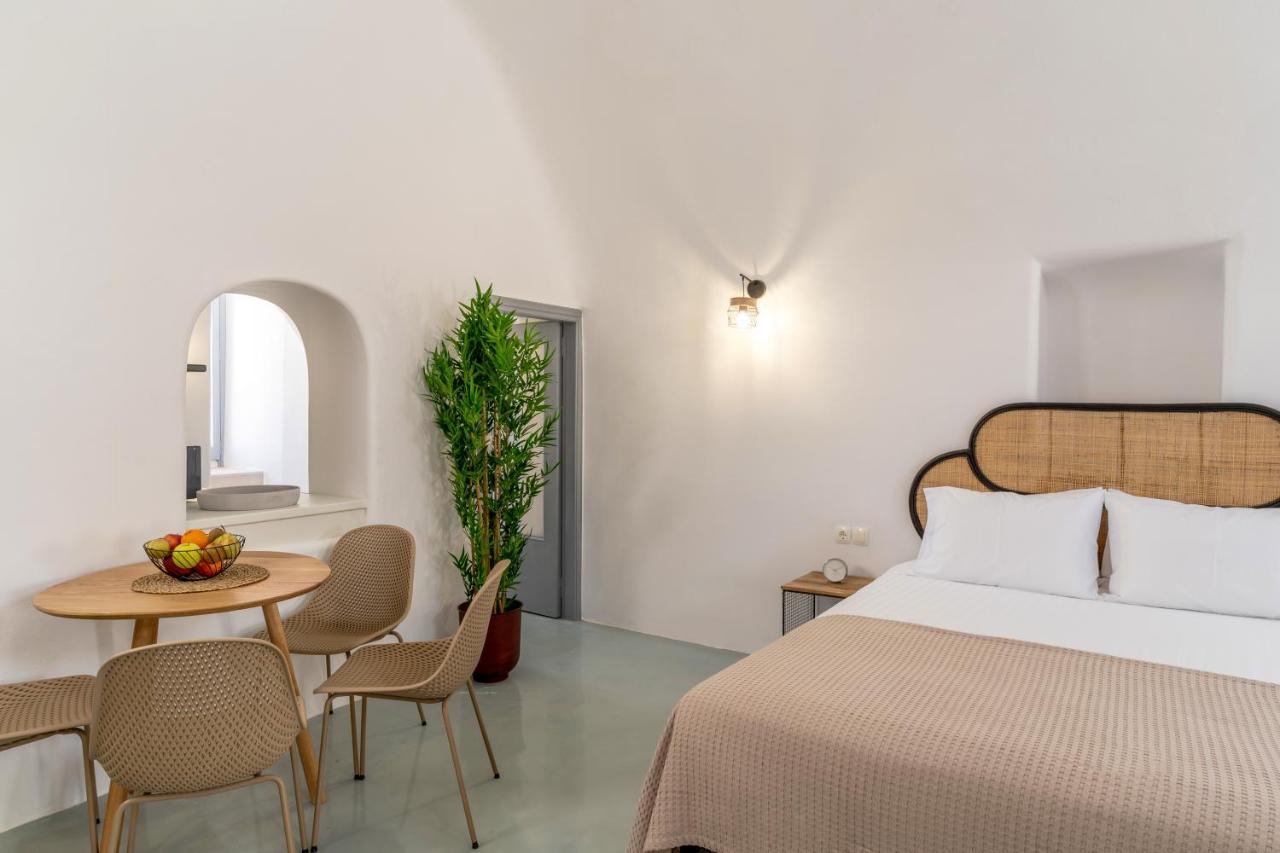 Evanthia Best View Thirassia Island Hotel 외부 사진