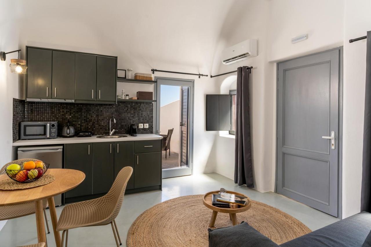 Evanthia Best View Thirassia Island Hotel 외부 사진