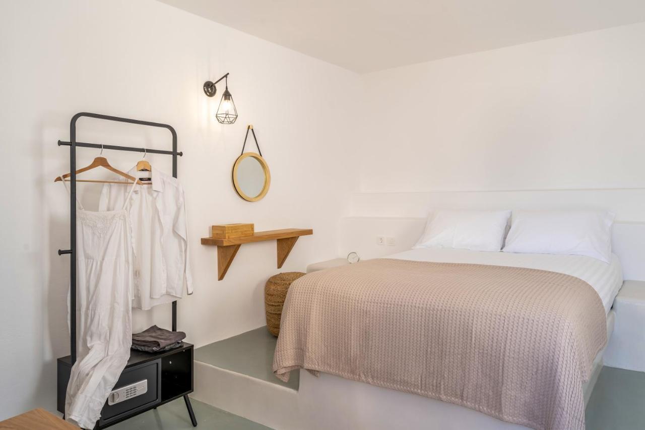 Evanthia Best View Thirassia Island Hotel 외부 사진