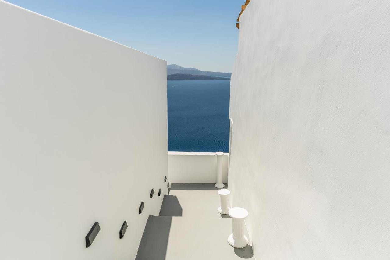 Evanthia Best View Thirassia Island Hotel 외부 사진