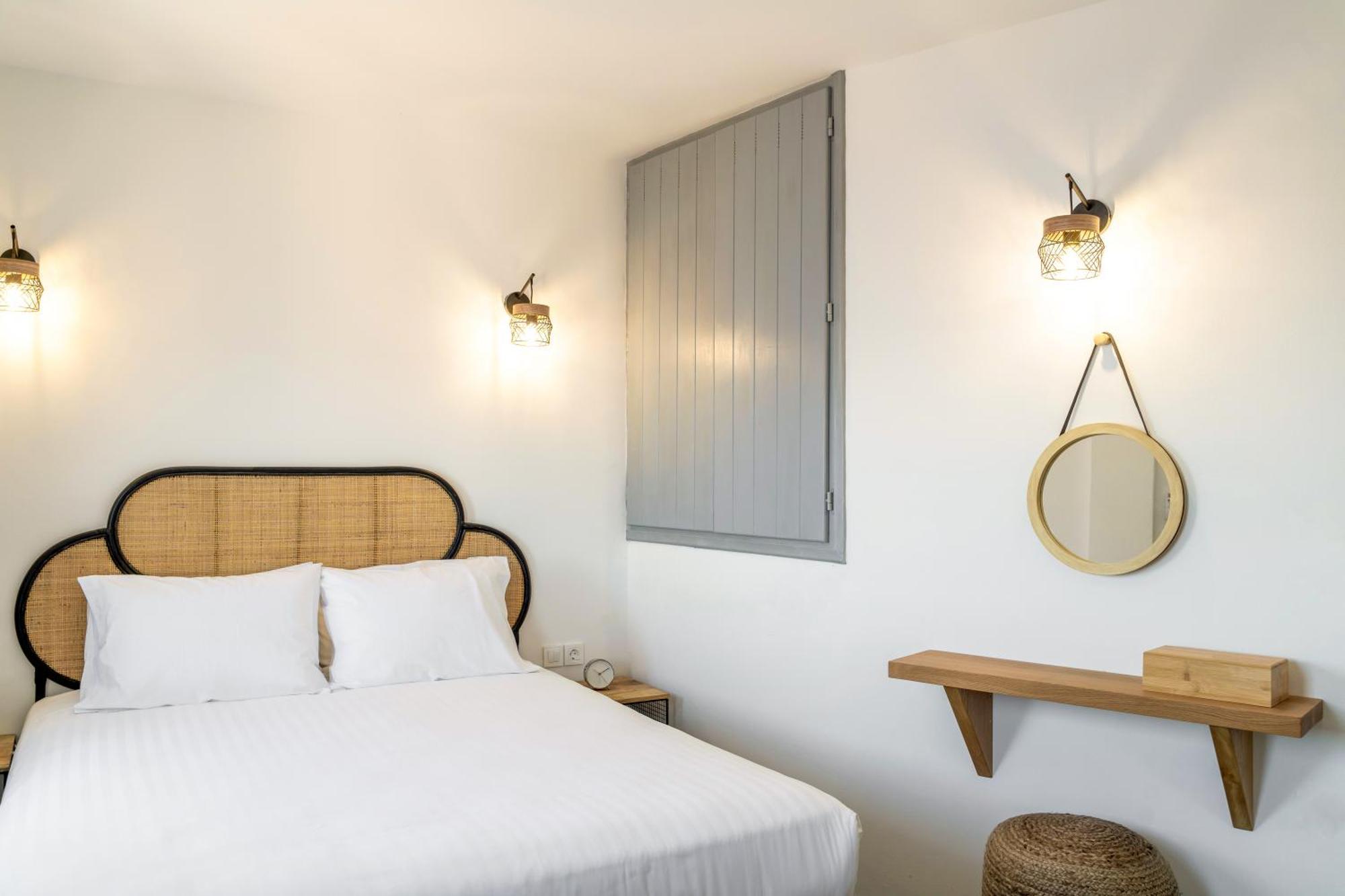 Evanthia Best View Thirassia Island Hotel 외부 사진