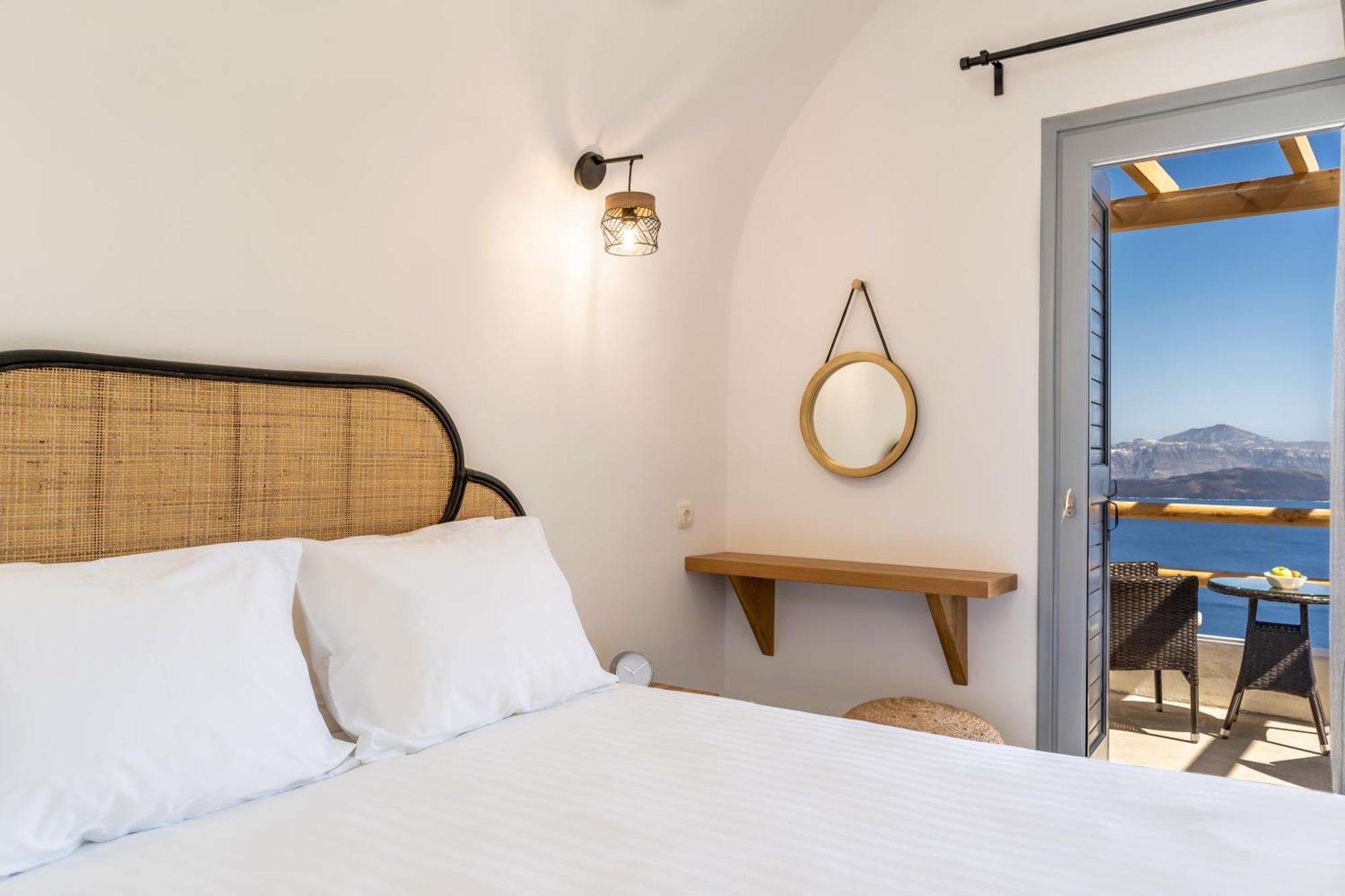 Evanthia Best View Thirassia Island Hotel 외부 사진