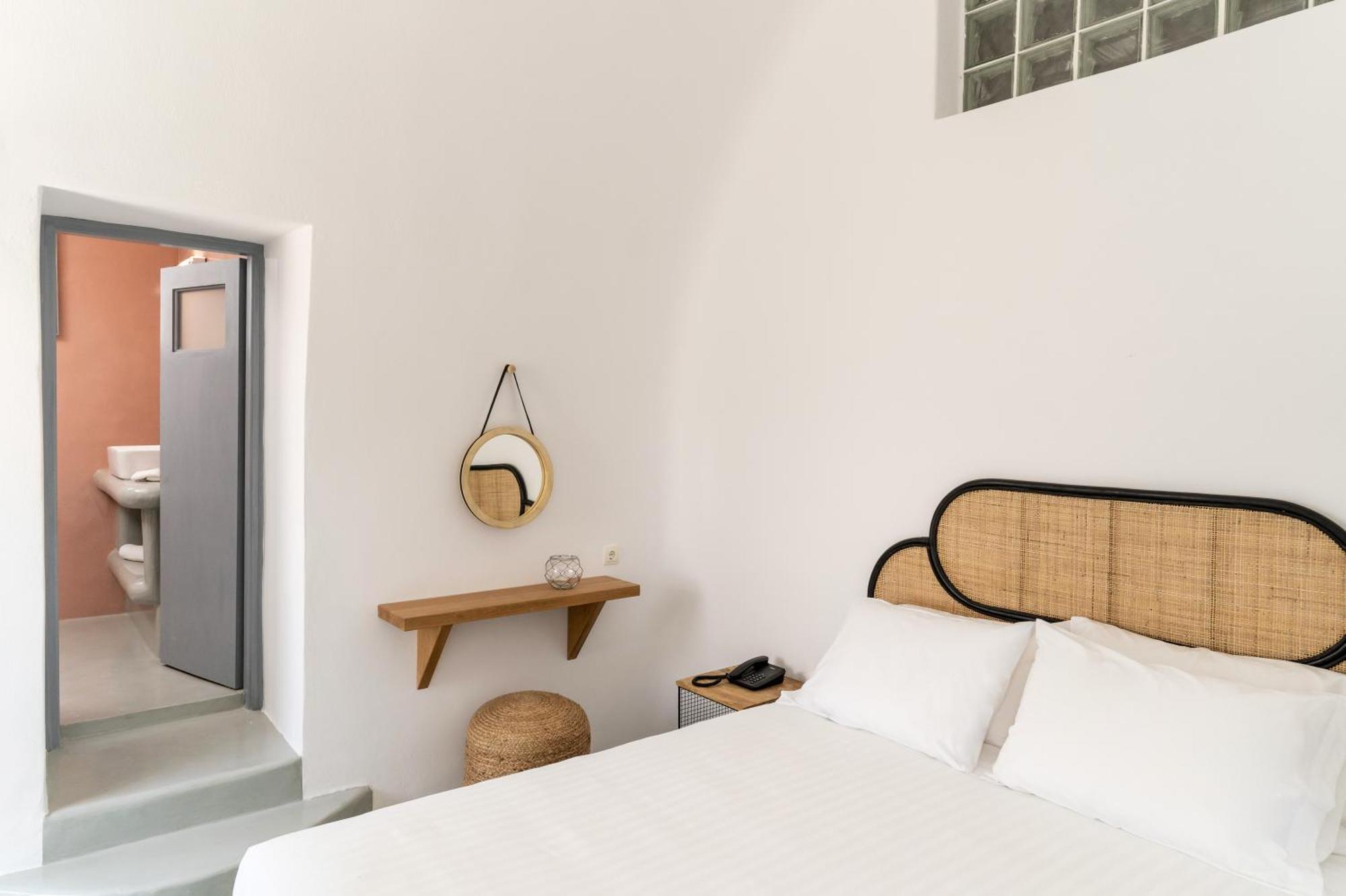 Evanthia Best View Thirassia Island Hotel 외부 사진