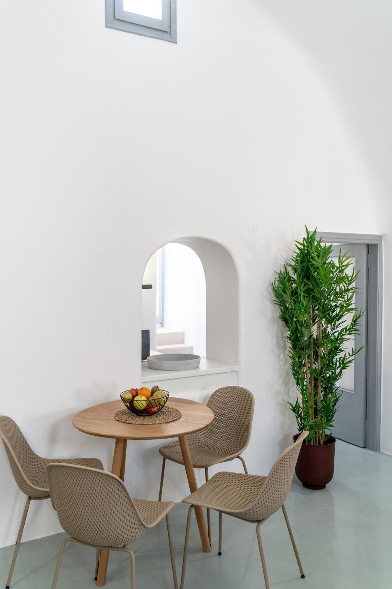 Evanthia Best View Thirassia Island Hotel 외부 사진